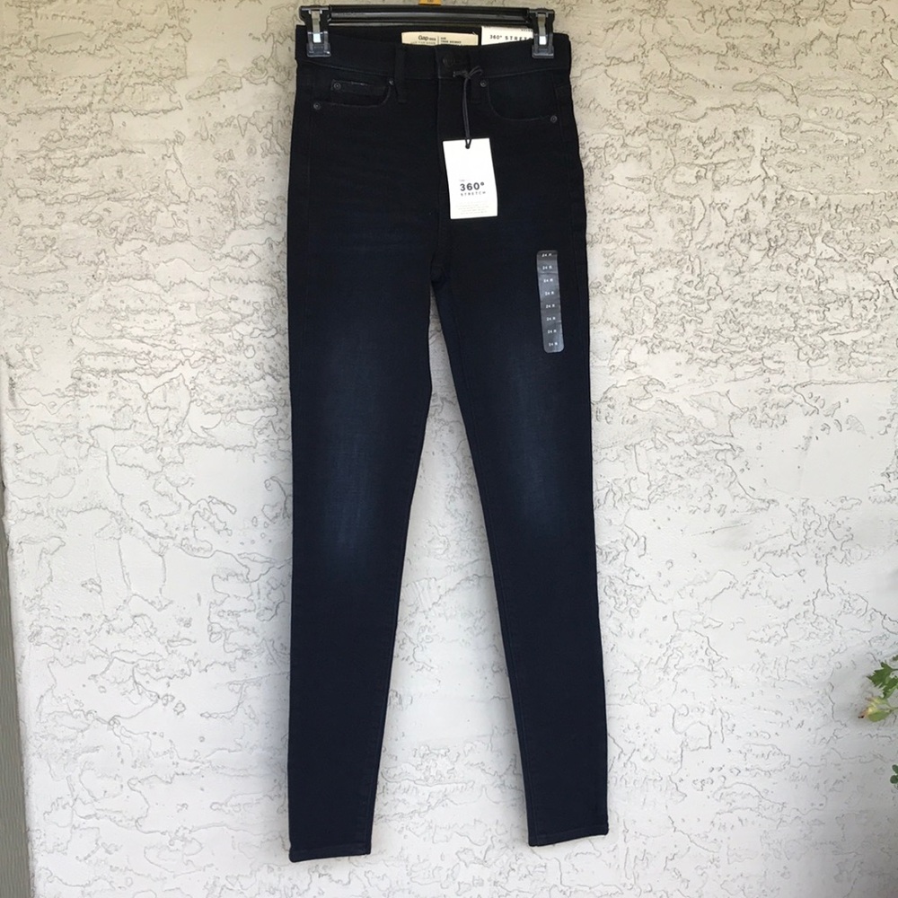NEW Gap Super High Rise Dark Wash Skinny Jean